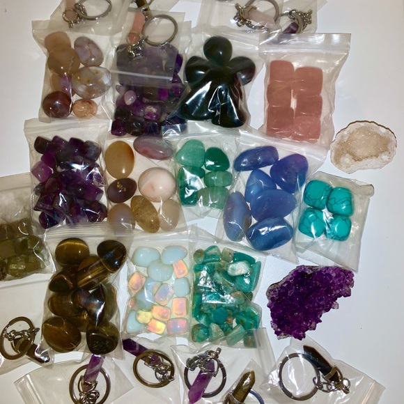 LAST ONE! Crystal Mystery Bag Healing Crystals - Picture 3 of 5